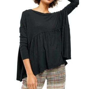 Free People Flowy Top in Black ✨ Size M